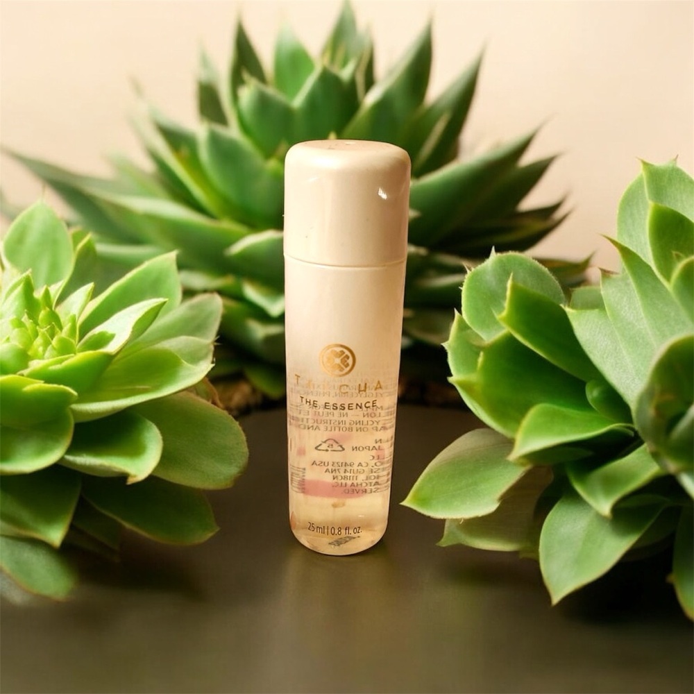 NIB-Tatcha The Essence 25 ML/0.8 FL OZ